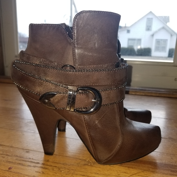 The Buckle Boots - Picture 1 of 5